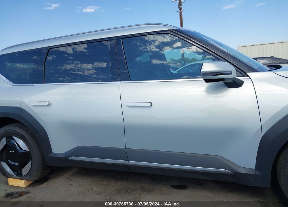 2024 KIA EV9 VIN: KNDAFFS5XR6023486