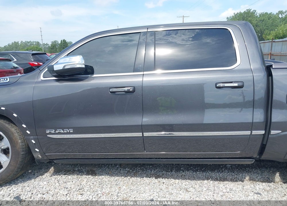 2022 RAM 1500 LIMITED 4X4 5'7 BOX VIN: 1C6SRFHT1NN384940
