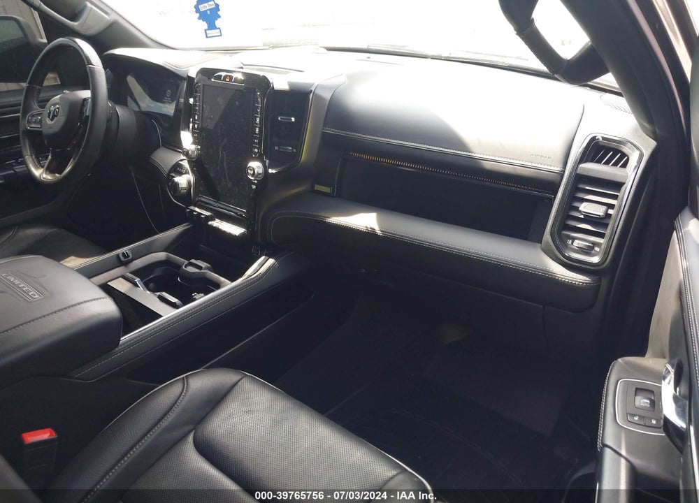 2022 RAM 1500 LIMITED 4X4 5'7 BOX VIN: 1C6SRFHT1NN384940