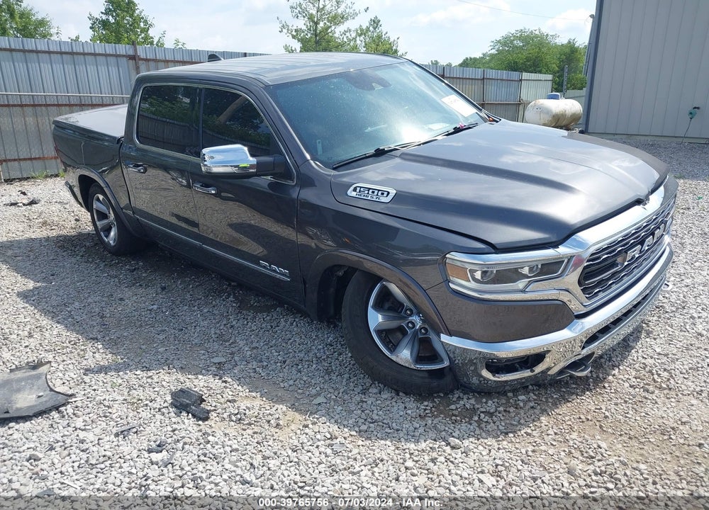 2022 RAM 1500 LIMITED 4X4 5'7 BOX VIN: 1C6SRFHT1NN384940