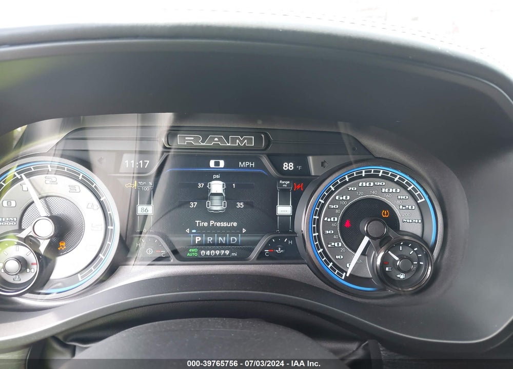 2022 RAM 1500 LIMITED 4X4 5'7 BOX VIN: 1C6SRFHT1NN384940