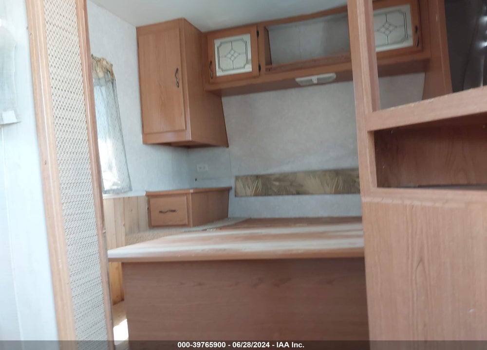 2005 FLEETWOOD TERRY 300BHS VIN: 1EA1B302755340163