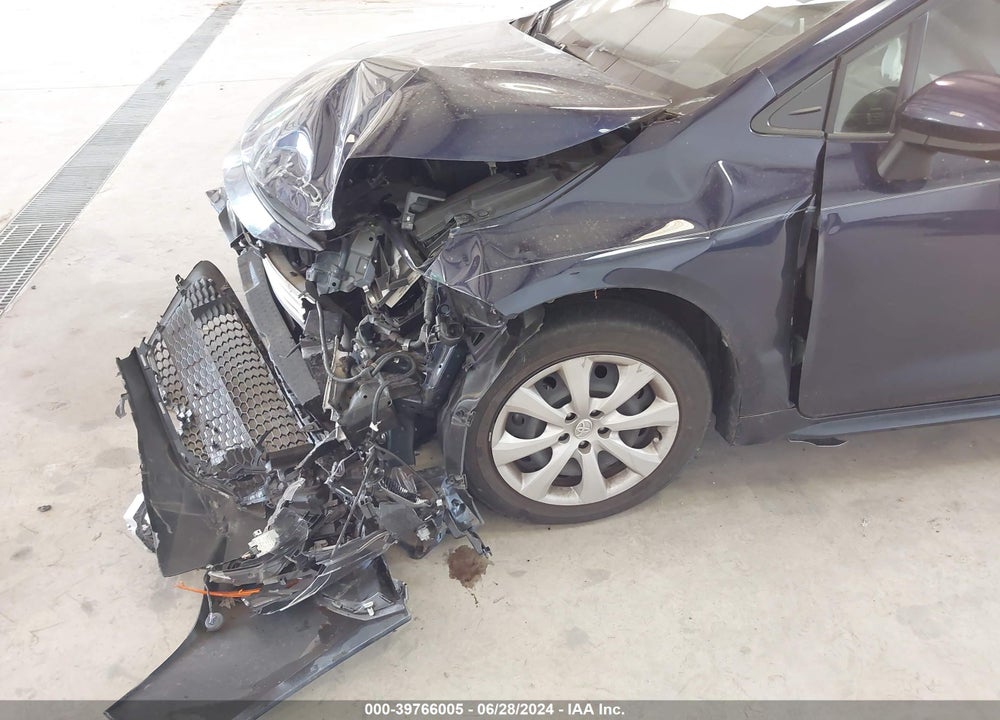 2021 TOYOTA COROLLA LE VIN: JTDEPMAE6MJ141805