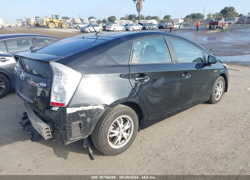 2011 TOYOTA PRIUS TWO VIN: JTDKN3DU0B1364067