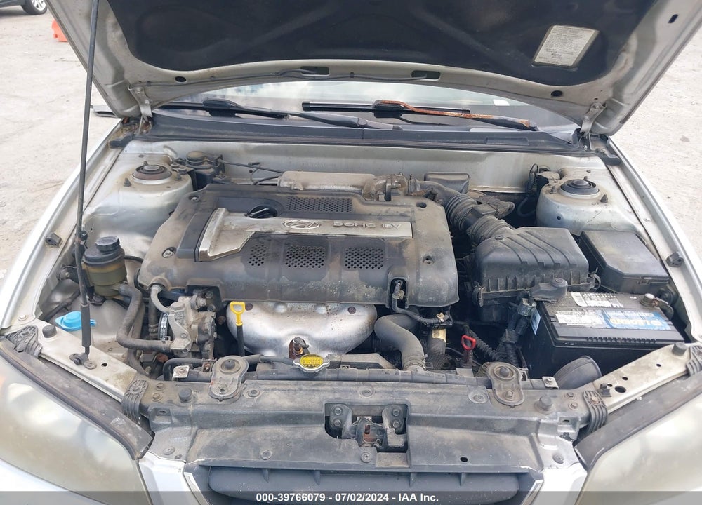 2004 HYUNDAI ELANTRA GLS/GT VIN: KMHDN46D84U826383