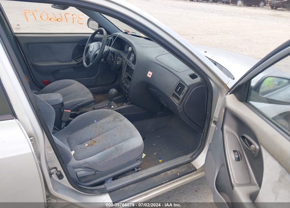 2004 HYUNDAI ELANTRA GLS/GT VIN: KMHDN46D84U826383