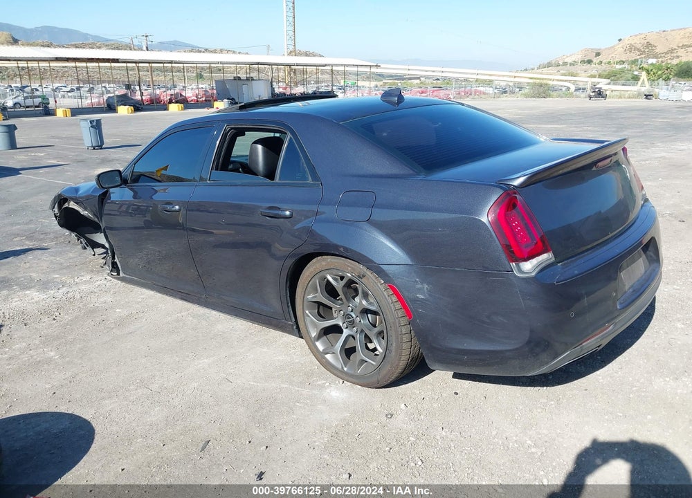 2018 CHRYSLER 300 VIN: 2C3CCABGXJH261318