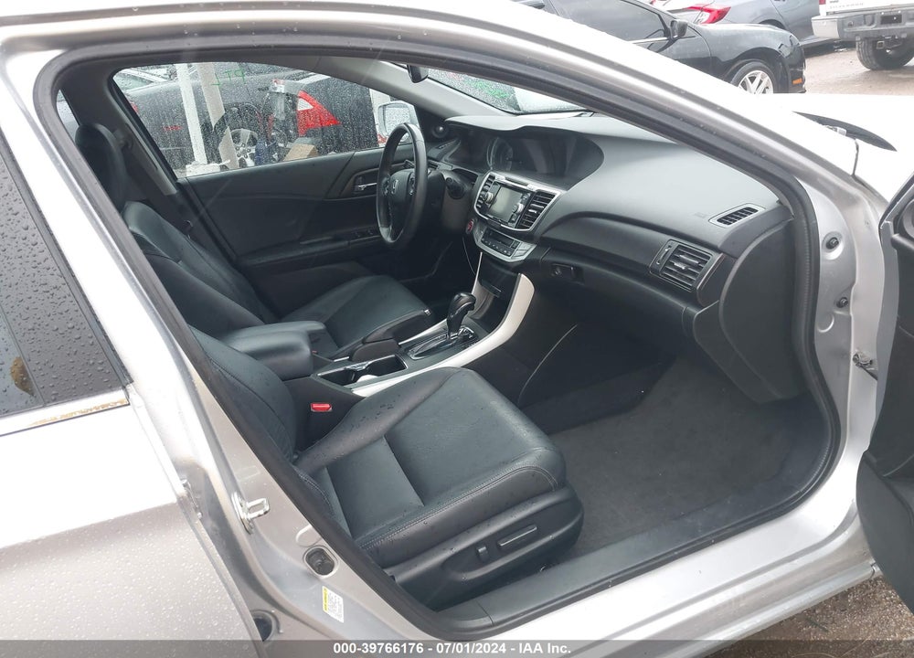 2013 HONDA ACCORD EX-L VIN: 1HGCR2F86DA205433