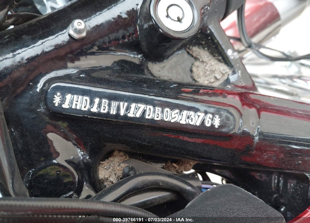 2013 HARLEY-DAVIDSON FLSTC HERITAGE SOFTAIL CLASSIC VIN: 1HD1BWV17DB051376
