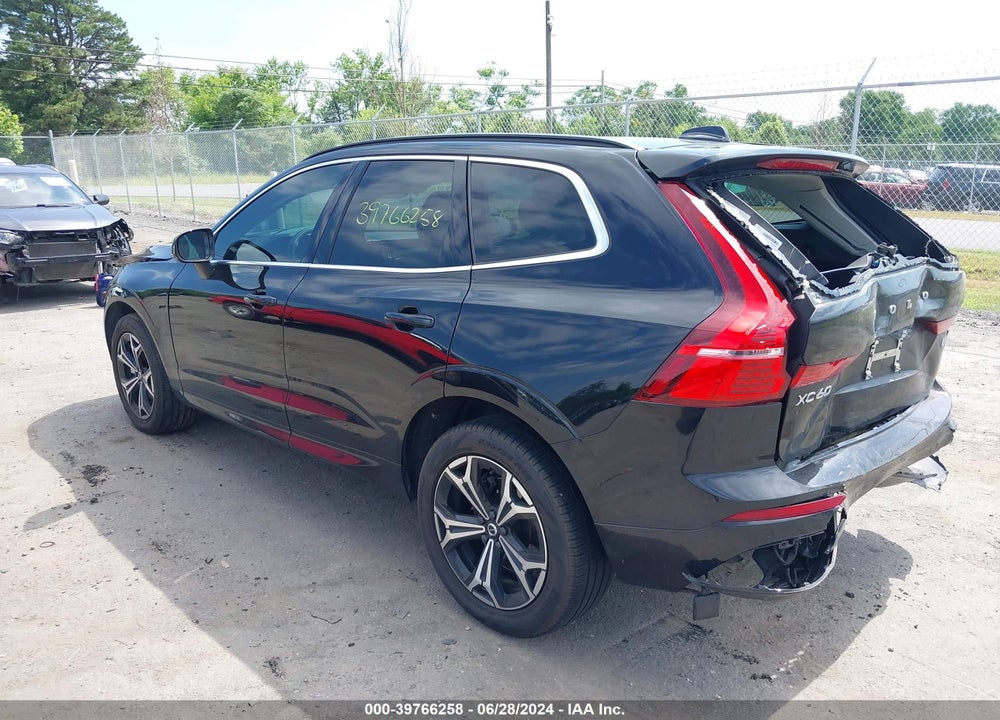 2022 VOLVO XC60 B5 MOMENTUM VIN: YV4L12RK4N1945235
