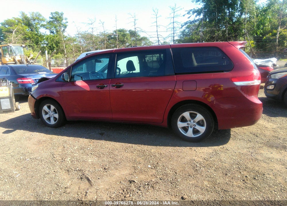2011 TOYOTA SIENNA BASE V6 VIN: 5TDZK3DC1BS077211