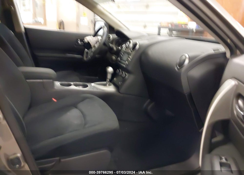 2015 NISSAN ROGUE SELECT S VIN: JN8AS5MV6FW261676