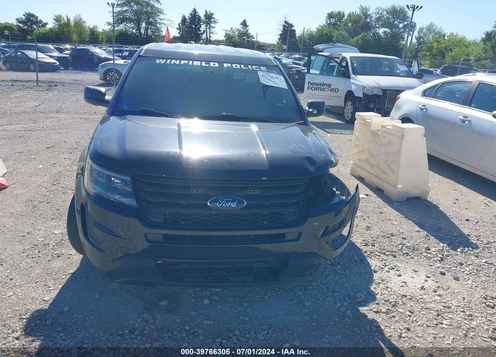 2018 FORD POLICE INTERCEPTOR UTILITY VIN: 1FM5K8ARXJGA37167