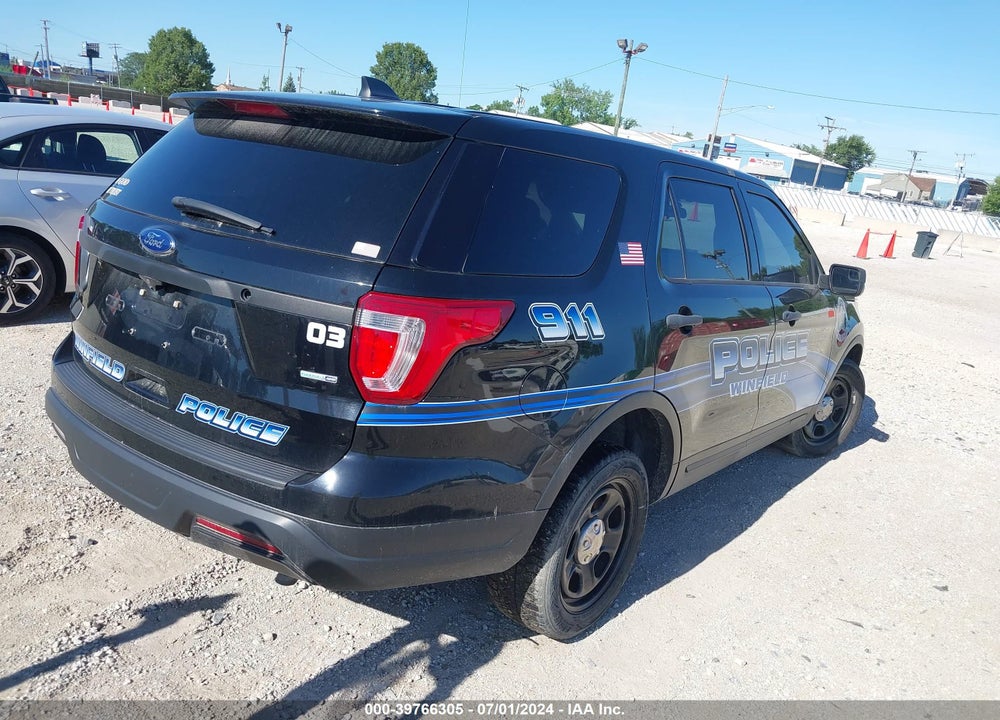 2018 FORD POLICE INTERCEPTOR UTILITY VIN: 1FM5K8ARXJGA37167