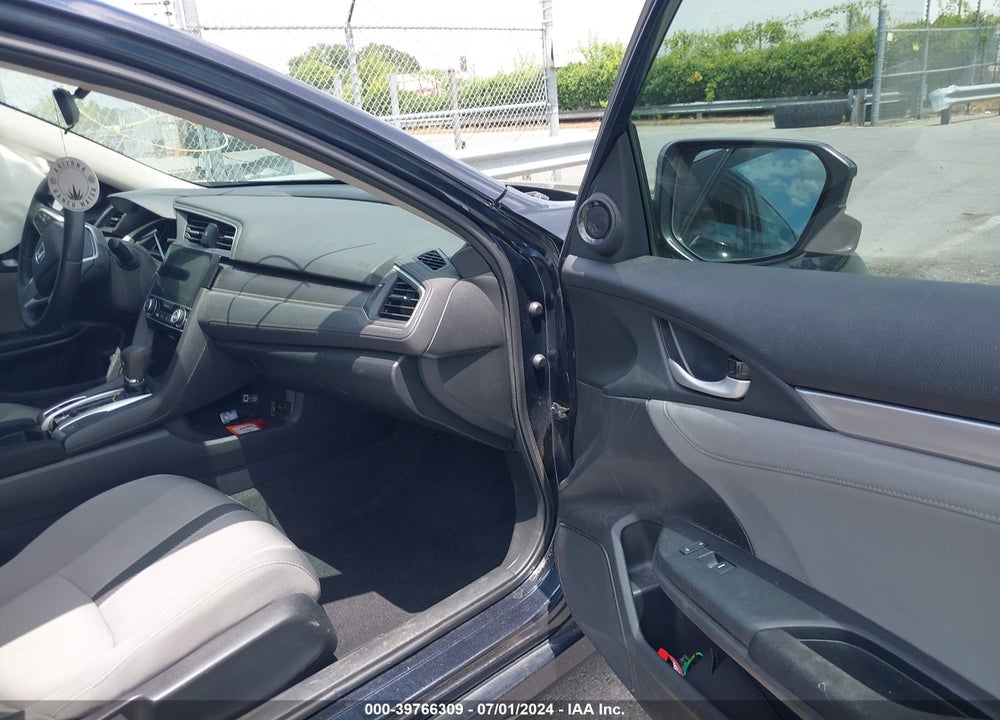 2017 HONDA CIVIC EX VIN: 19XFC2F85HE041933