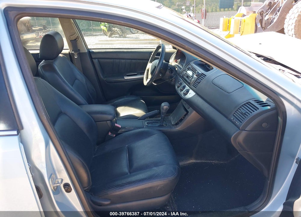2005 TOYOTA CAMRY SE V6 VIN: 4T1BA32K75U065817