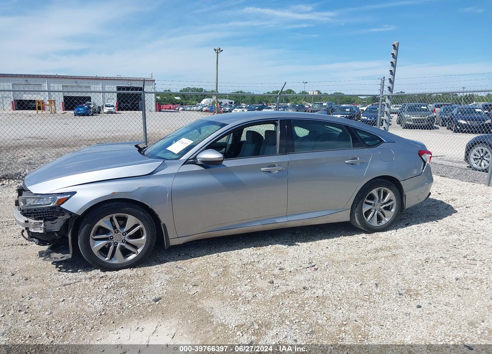 2018 HONDA ACCORD LX VIN: 1HGCV1F10JA123136