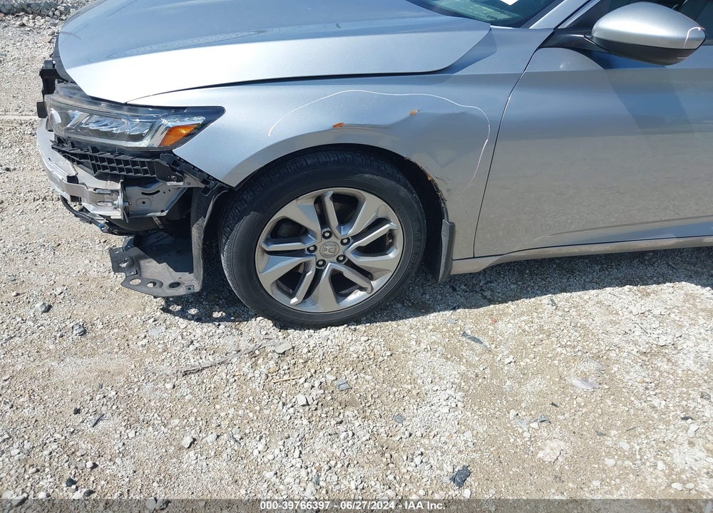 2018 HONDA ACCORD LX VIN: 1HGCV1F10JA123136