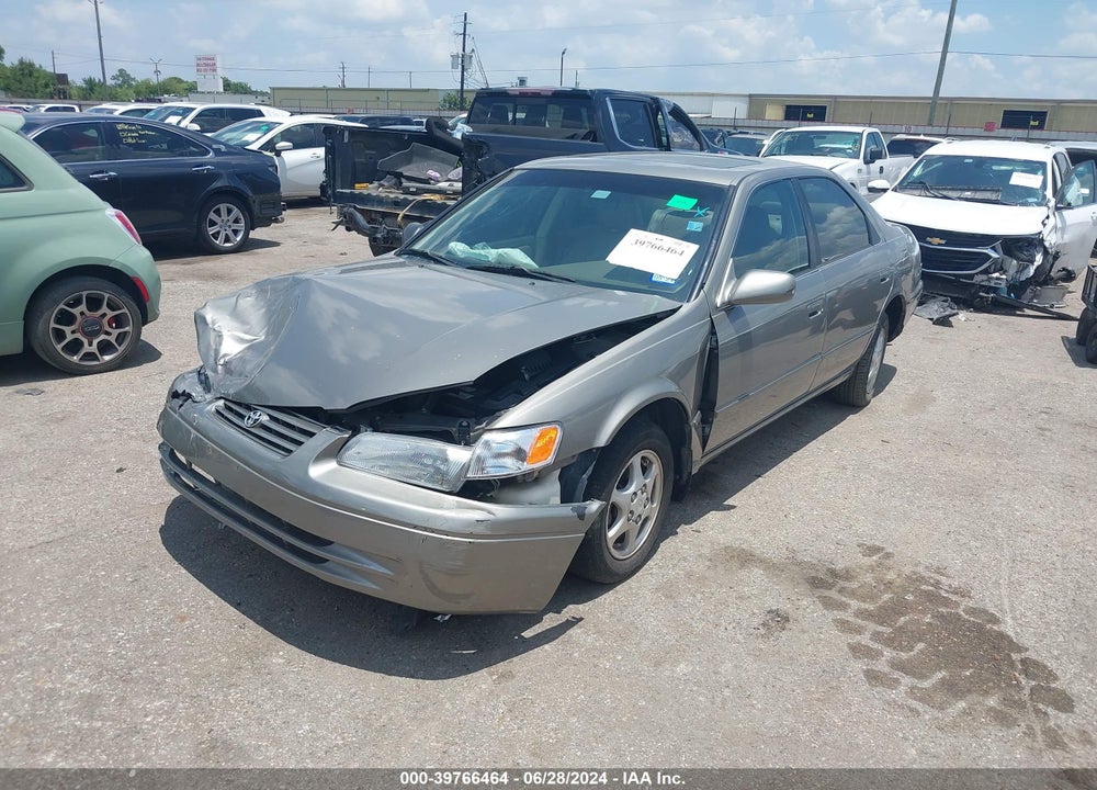 1999 TOYOTA CAMRY XLE VIN: 4T1BG28K6XU511832