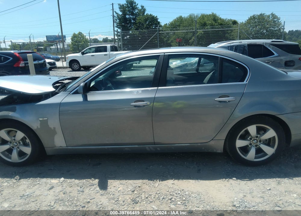 2008 BMW 528I VIN: WBANU53538C117254