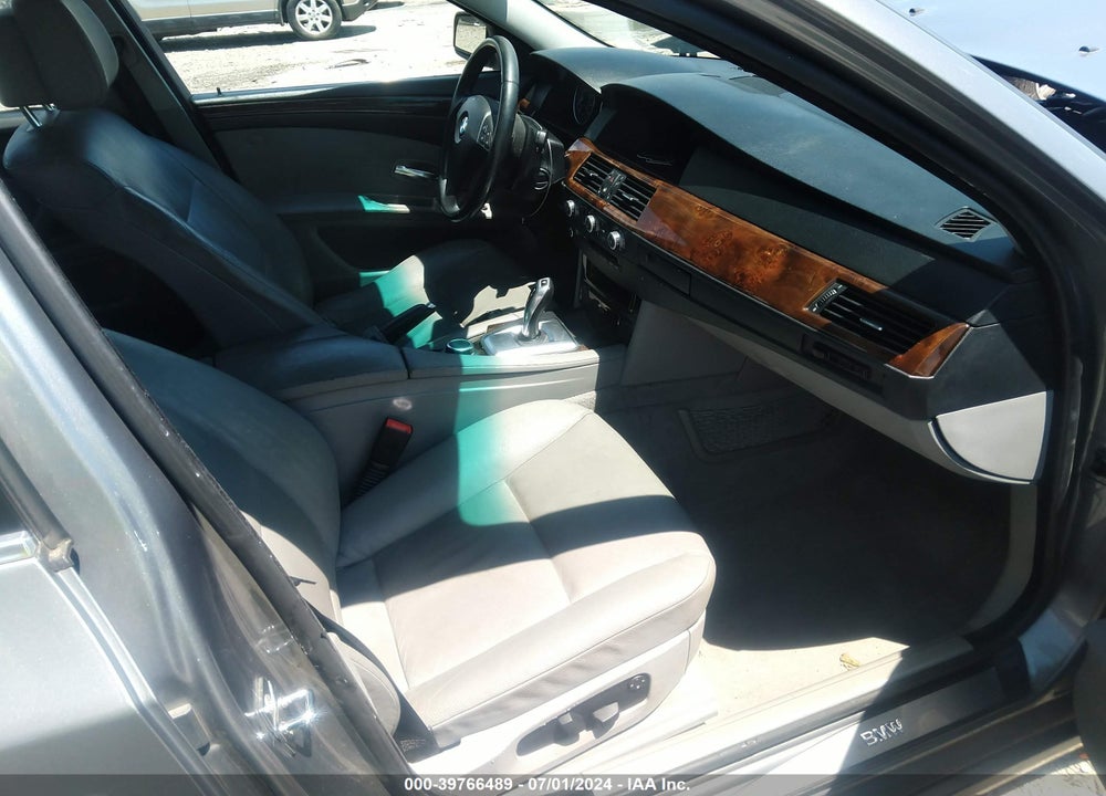 2008 BMW 528I VIN: WBANU53538C117254