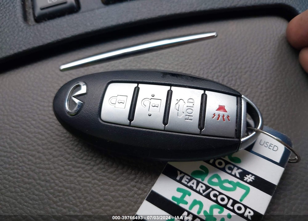 2007 INFINITI G35X VIN: JNKBV61F77M821792