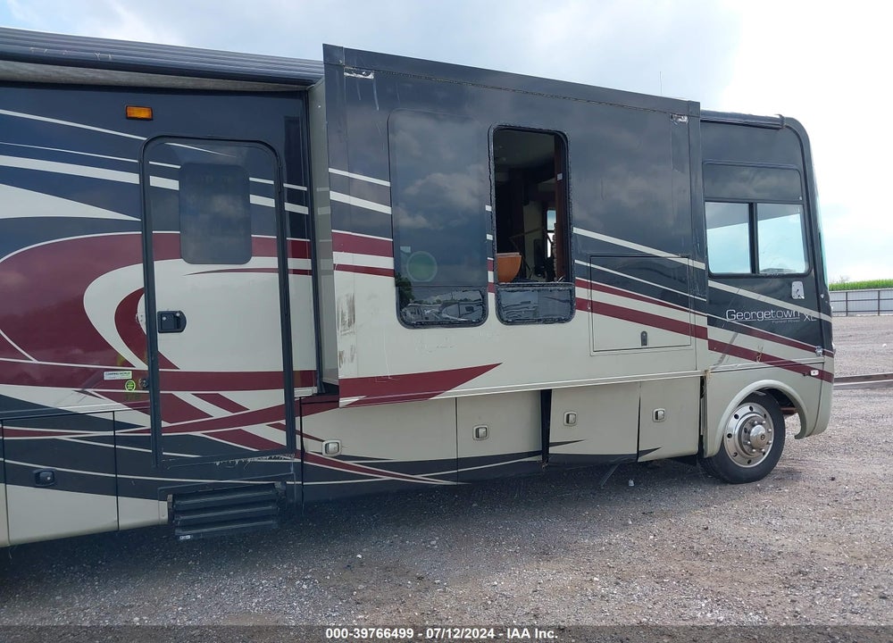 2016 GEORGETOWN GTA377XFL VIN: 1F66F5DY3F0A09647