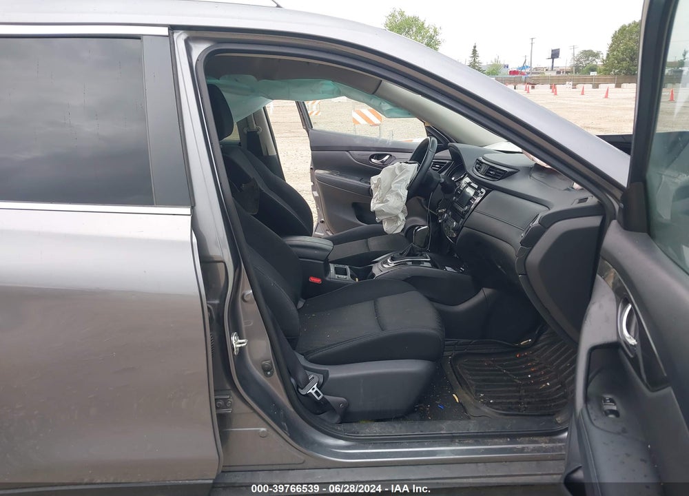 2017 NISSAN ROGUE SV VIN: KNMAT2MV0HP607189