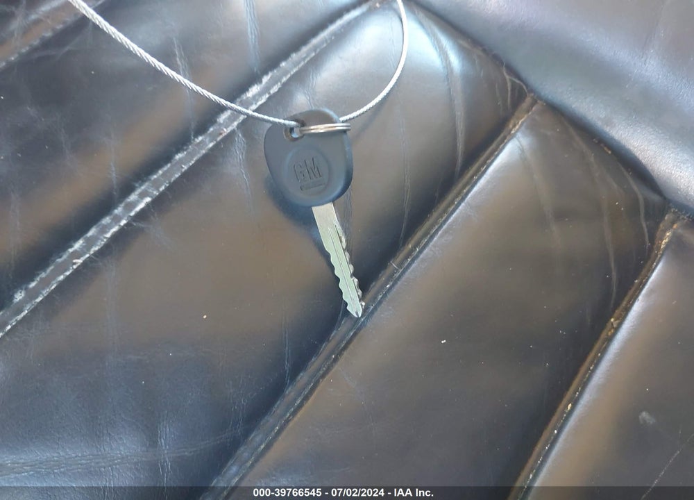 2005 HUMMER H2 SUV VIN: 5GRGN23U65H103442