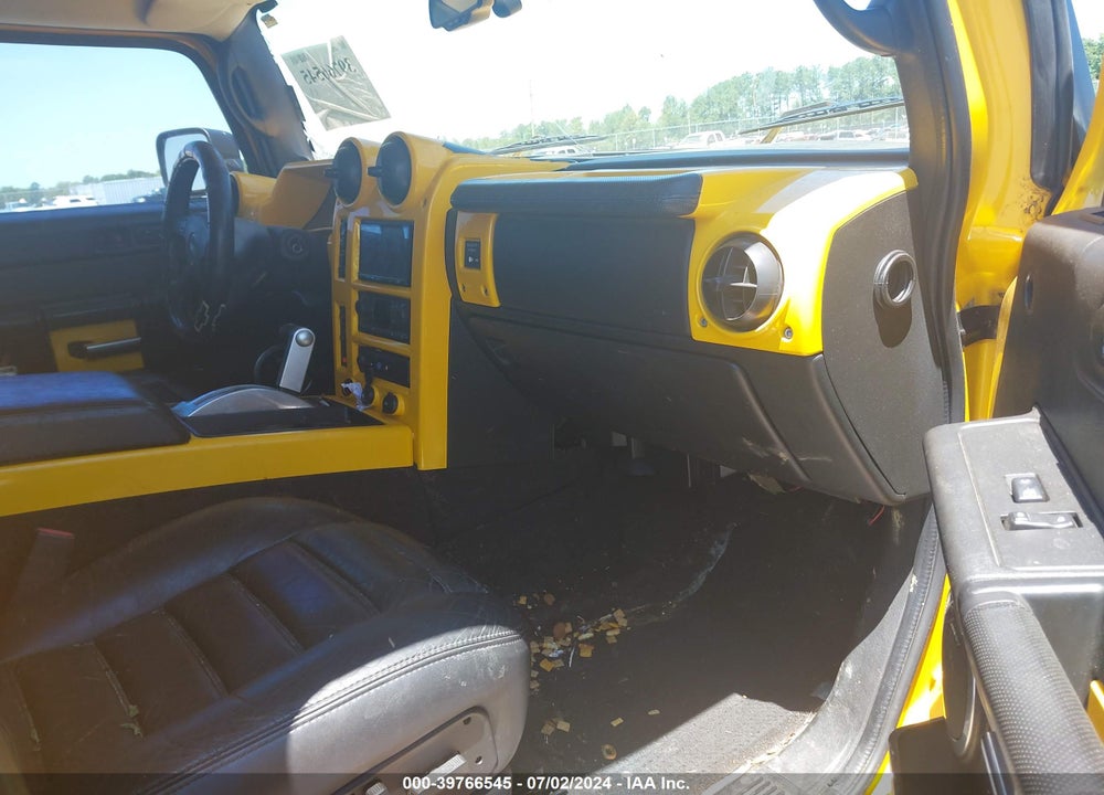 2005 HUMMER H2 SUV VIN: 5GRGN23U65H103442