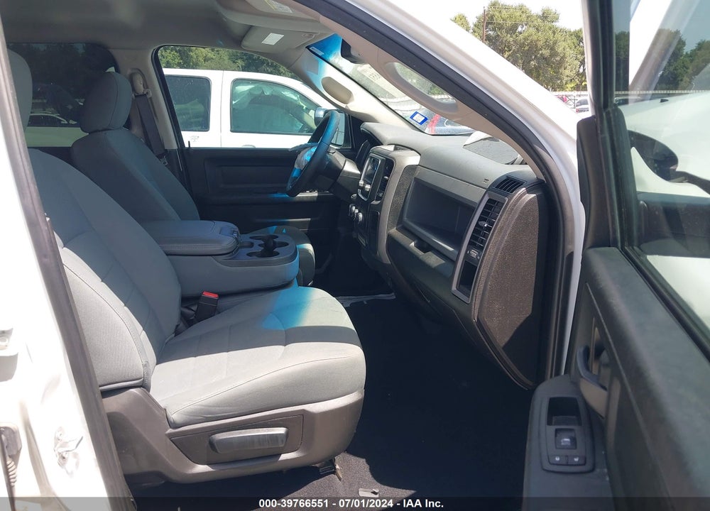 2019 RAM 1500 CLASSIC TRADESMAN 4X4 5'7 BOX VIN: 3C6RR7KT7KG725534