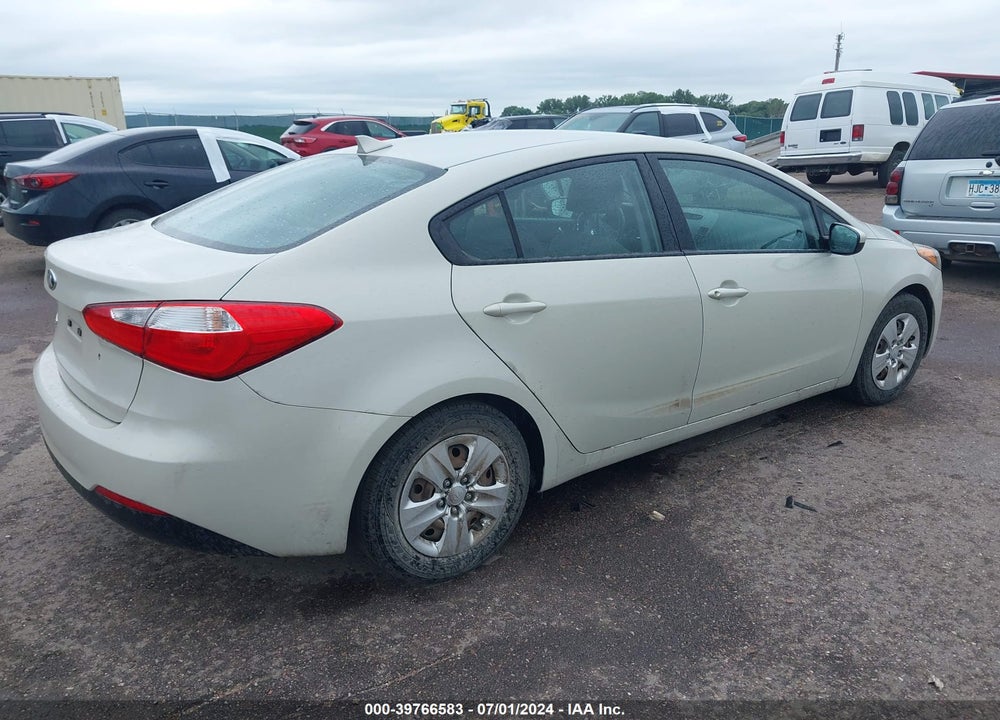 2015 KIA FORTE LX VIN: KNAFK4A66F5276769