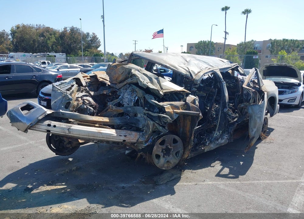 2017 TOYOTA TUNDRA SR5 5.7L V8 VIN: 5TFEY5F14HX223897