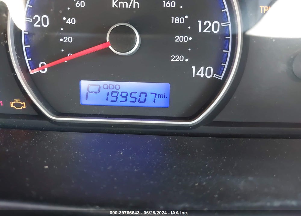 2010 HYUNDAI ELANTRA GLS VIN: KMHDU4AD1AU142331