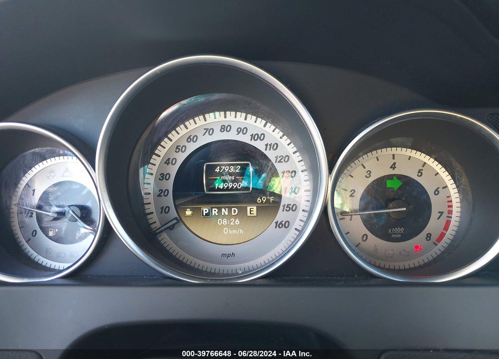 2012 MERCEDES-BENZ C 250 LUXURY/SPORT VIN: WDDGF4HB7CR193277