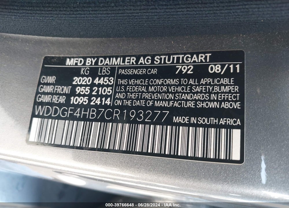 2012 MERCEDES-BENZ C 250 LUXURY/SPORT VIN: WDDGF4HB7CR193277