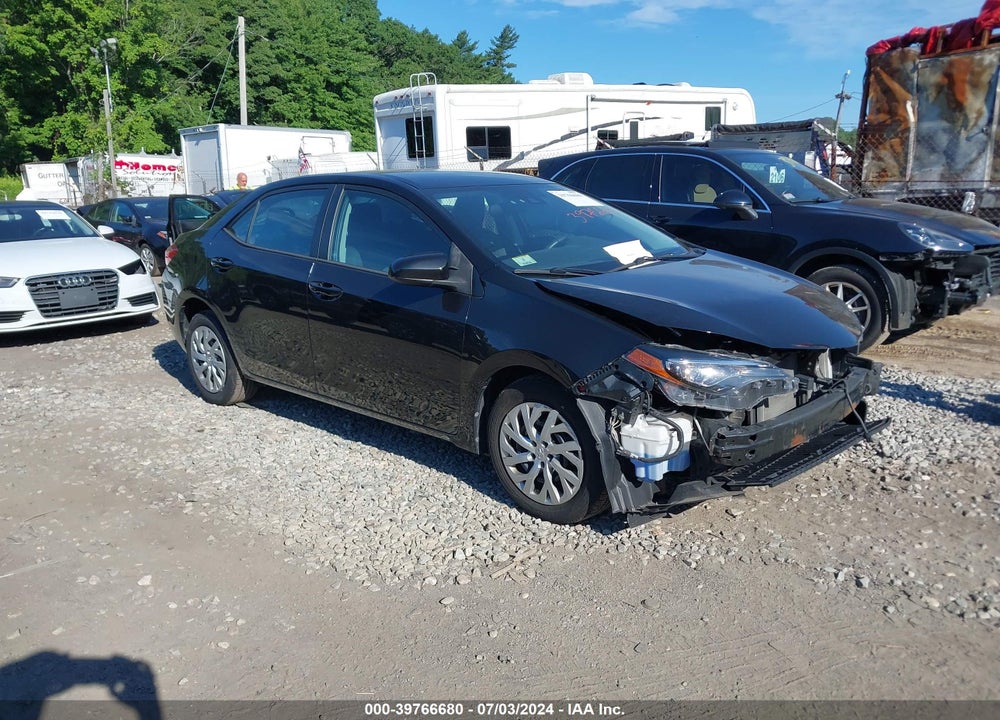 2017 TOYOTA COROLLA LE VIN: 2T1BURHE2HC865846