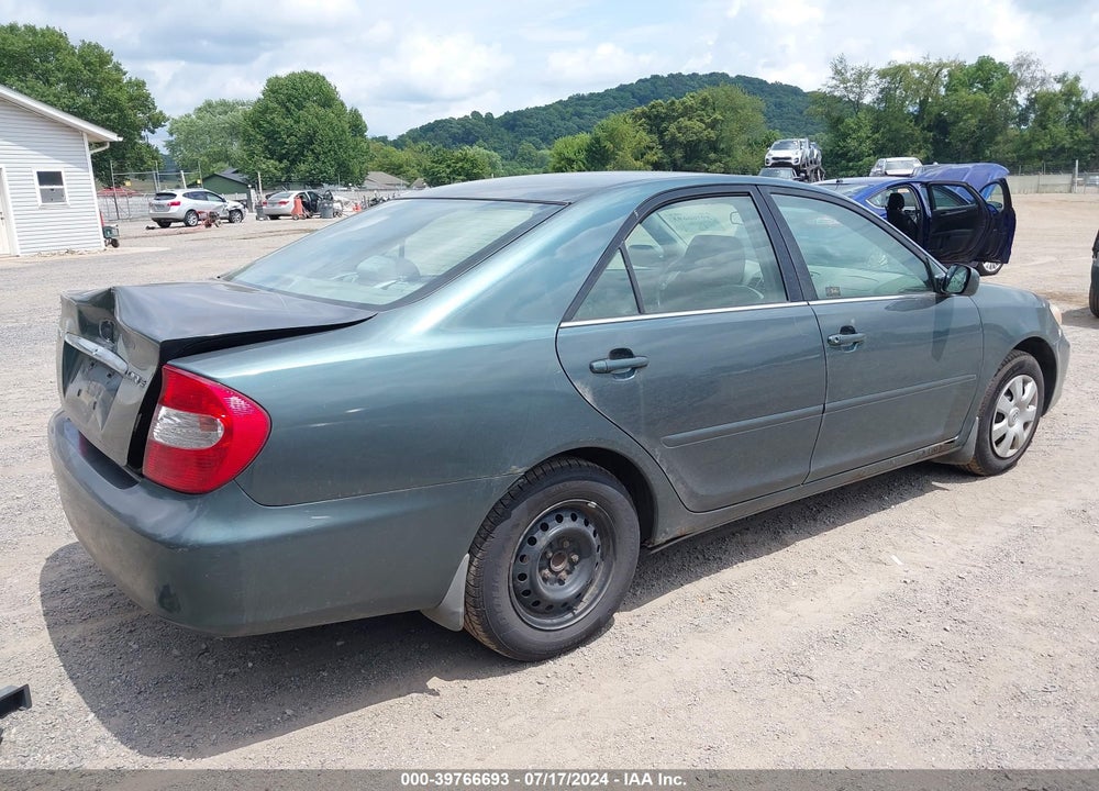 2002 TOYOTA CAMRY LE VIN: 4T1BE32K22U564685
