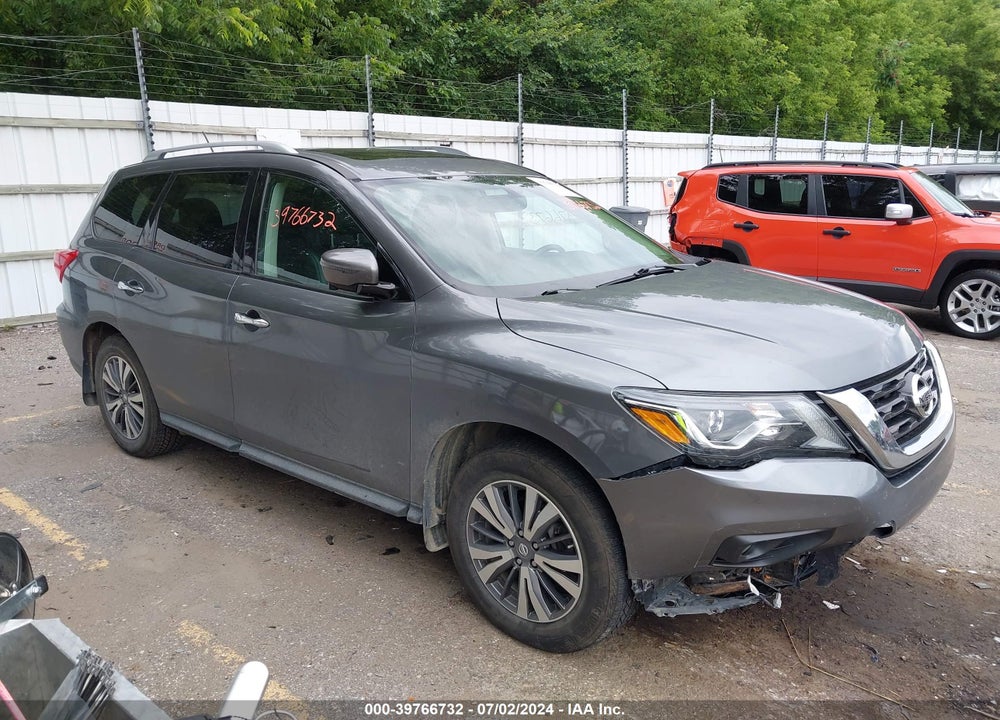 2017 NISSAN PATHFINDER SL VIN: 5N1DR2MM6HC605730