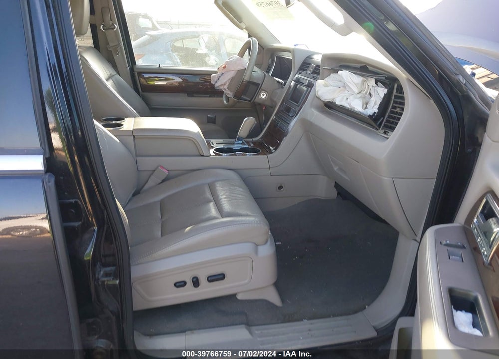2014 LINCOLN NAVIGATOR VIN: 5LMJJ2H56EEL05597