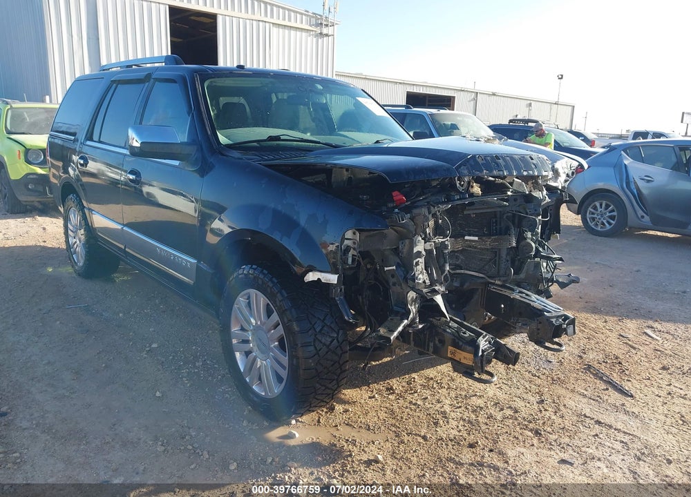 2014 LINCOLN NAVIGATOR VIN: 5LMJJ2H56EEL05597