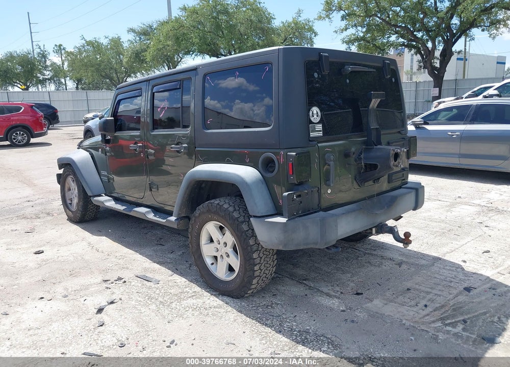 2016 JEEP WRANGLER UNLIMITED SPORT VIN: 1C4BJWDG0GL107915
