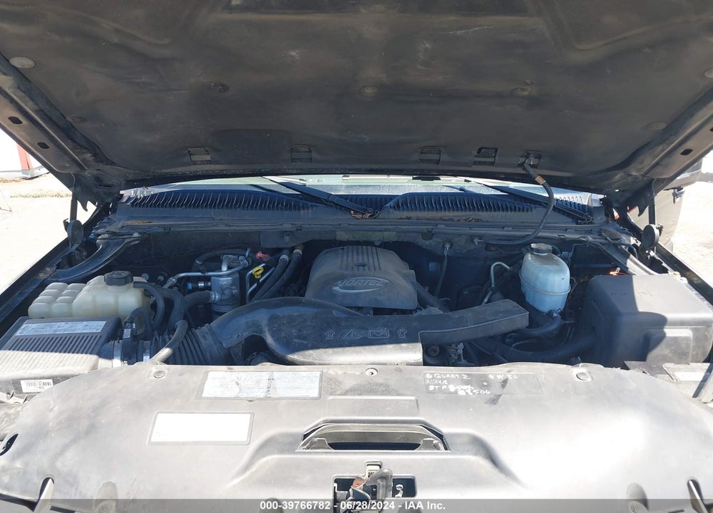 2006 CHEVROLET TAHOE LT VIN: 1GNEK13Z16R113743