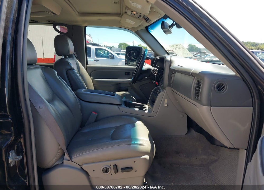 2006 CHEVROLET TAHOE LT VIN: 1GNEK13Z16R113743