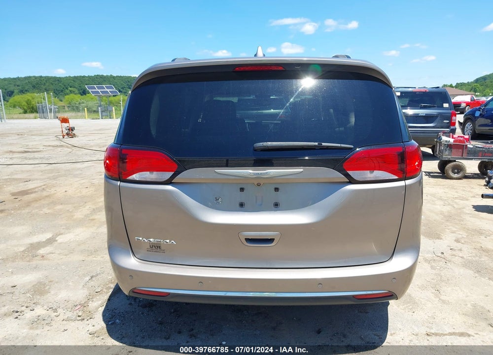 2017 CHRYSLER PACIFICA VIN: 2C4RC1BG1HR837825