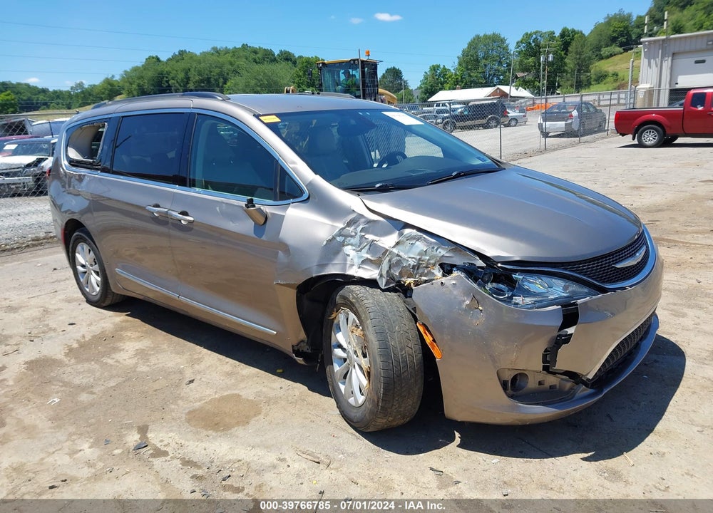 2017 CHRYSLER PACIFICA VIN: 2C4RC1BG1HR837825