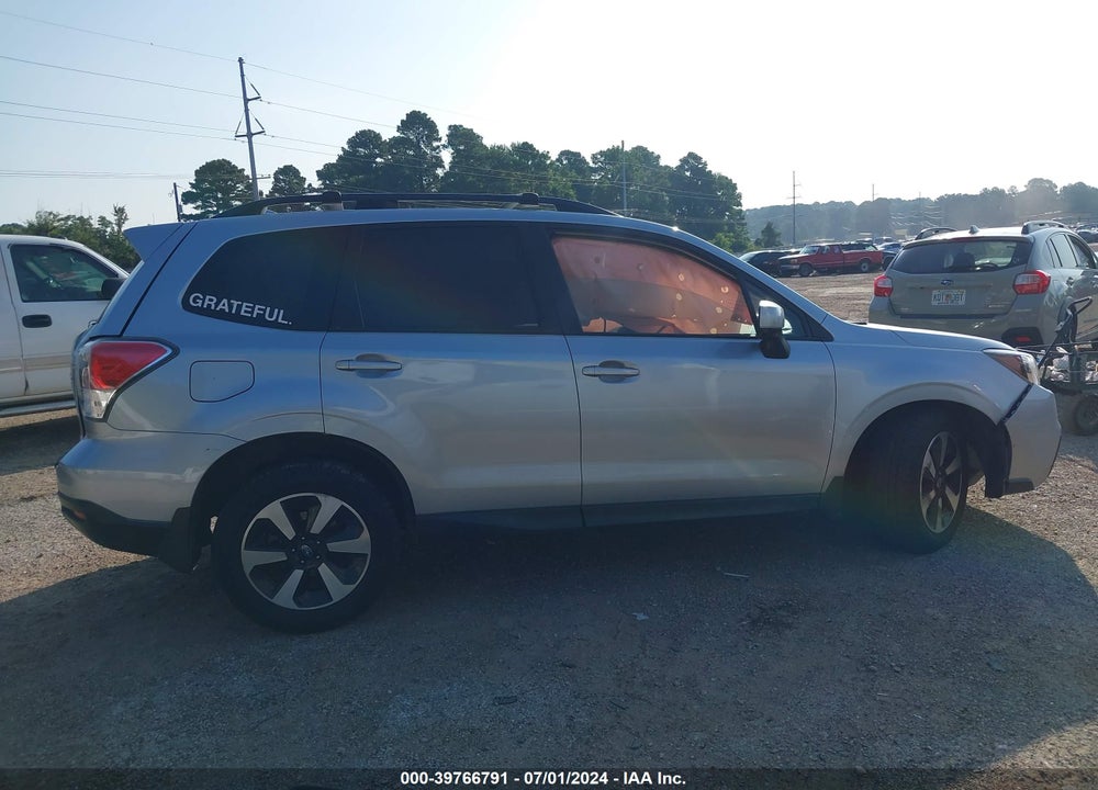 2017 SUBARU FORESTER PREMIUM VIN: JF2SJAEC6HH473480