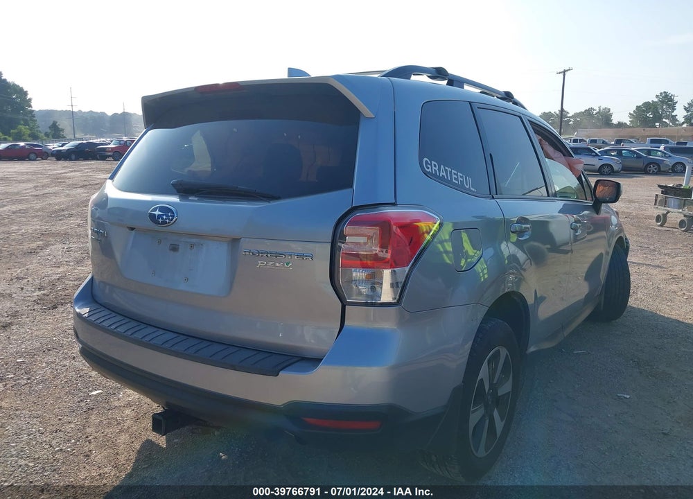 2017 SUBARU FORESTER PREMIUM VIN: JF2SJAEC6HH473480