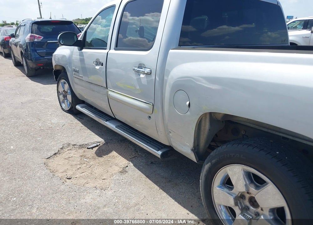 2010 CHEVROLET SILVERADO 1500 LT VIN: 3GCRCSE04AG247361