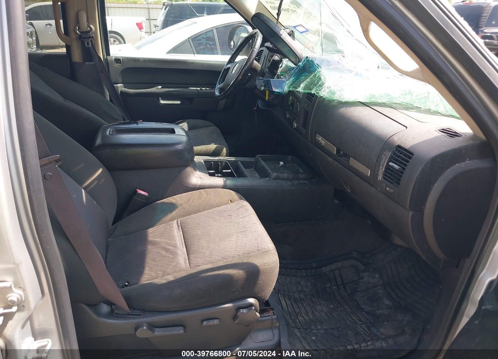 2010 CHEVROLET SILVERADO 1500 LT VIN: 3GCRCSE04AG247361